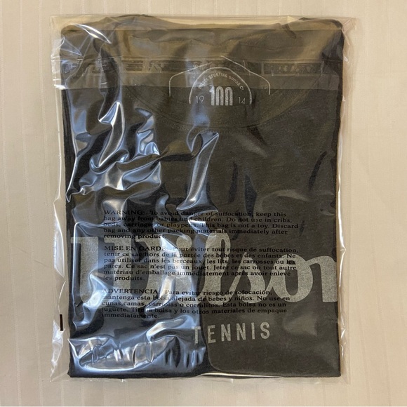 Wilson Sporting Goods Co Tennis t-shirt sz M 🎾👟🏓 - Picture 8 of 8